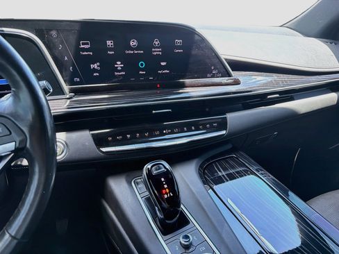 Used 2021 Cadillac Escalade ESV Sport w/ Driver Assist Tech Package AWD/4WD image 30