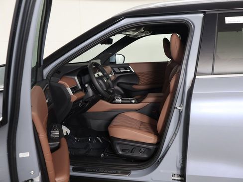 New 2026 Mitsubishi Outlander SEL image 35