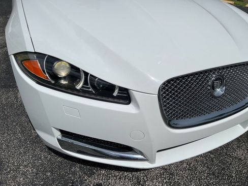 Used 2013 Jaguar XF image 19