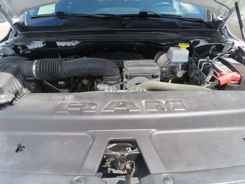 Used 2024 RAM 1500 Laramie AWD/4WD image 15
