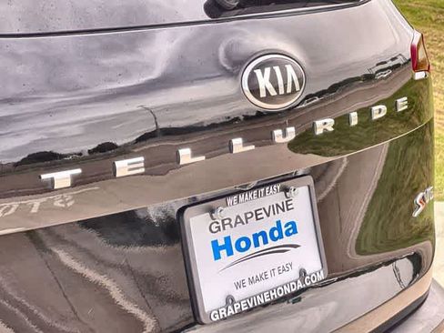 Used 2021 Kia Telluride S FWD image 8