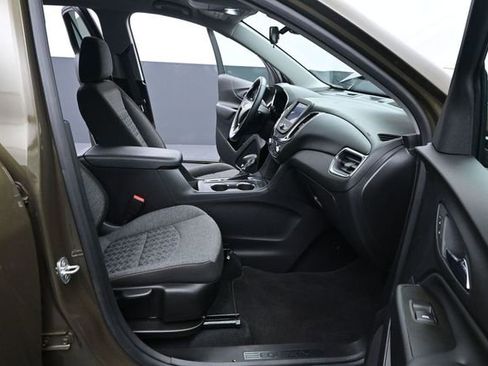 Certified 2023 Chevrolet Equinox LT FWD image 18