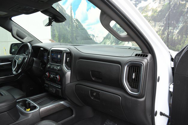 Used 2020 Chevrolet Silverado 1500 LTZ w/ LTZ Premium Package AWD/4WD image 25