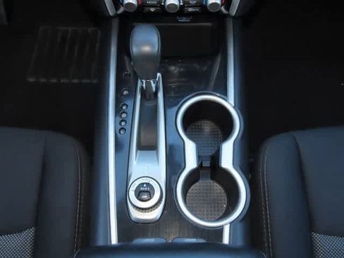 Used 2019 Nissan Pathfinder SV image 23