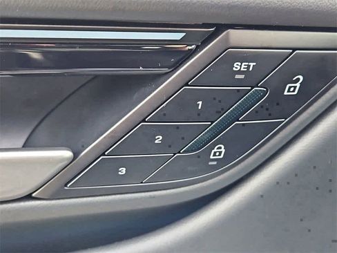 Used 2025 Porsche Macan 4S Electric image 23