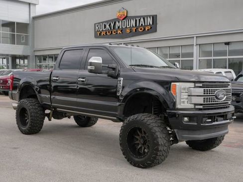 Used 2017 Ford F250 Platinum w/ Platinum Ultimate Package image 3