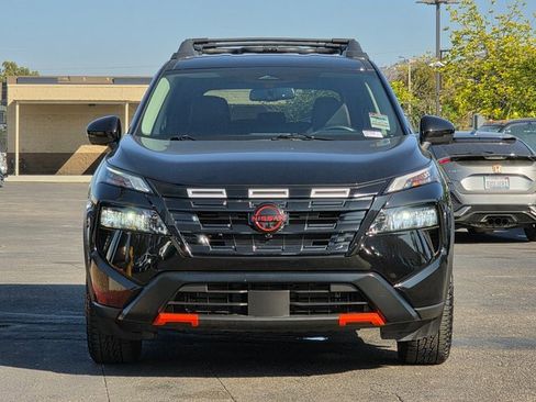 Used 2025 Nissan Rogue SV w/ Rock Creek Premium Package image 3