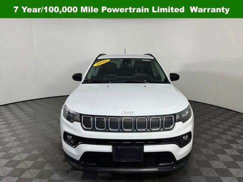 Used 2022 Jeep Compass Latitude image 2