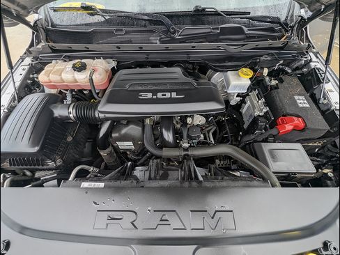 Used 2022 RAM 1500 Limited w/ Body Color Bumper Group AWD/4WD image 20