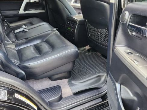 Used 2013 Toyota Land Cruiser image 28