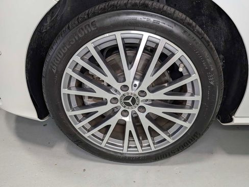 Certified 2025 Mercedes-Benz CLA 250 4MATIC image 3