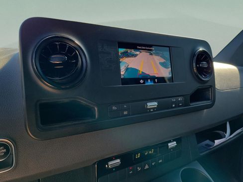 Used 2021 Mercedes-Benz Sprinter 144 Cargo image 7