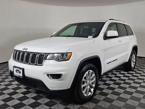 Used 2021 Jeep Grand Cherokee Laredo AWD/4WD image 7