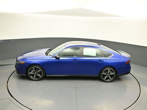 Used 2024 Honda Accord Sport image 40