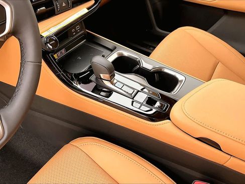 New 2026 Lexus NX 350h AWD w/ Premium Package image 7