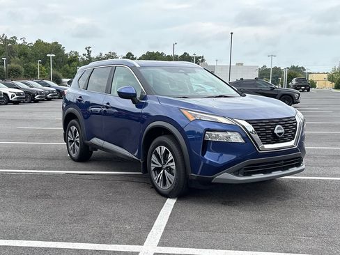Used 2023 Nissan Rogue SV w/ SV Premium B Package FWD image 37