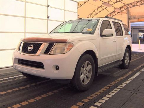 Used 2008 Nissan Pathfinder SE w/ Premium Pkg image 1