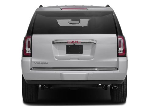 Used 2017 GMC Yukon Denali w/ Open Road Package image 5