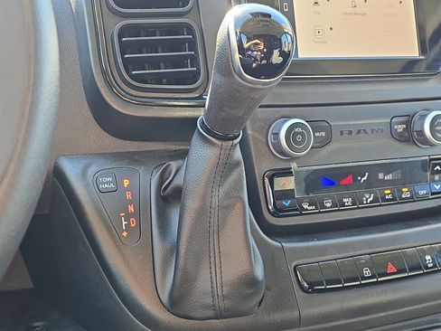 Used 2025 RAM ProMaster 2500 w/ Convenience Group image 22