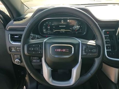 Used 2023 GMC Yukon SLT w/ SLT Premium Package AWD/4WD image 18
