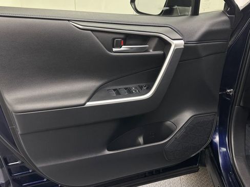 Used 2019 Toyota RAV4 XSE image 15