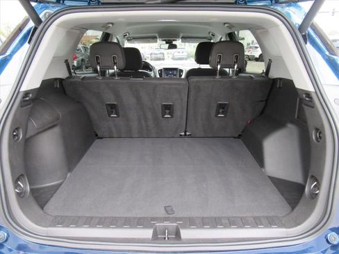 Used 2020 GMC Terrain SLE w/ Driver Convenience Package image 29