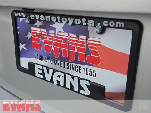 Used 2023 Nissan Versa SV image 26