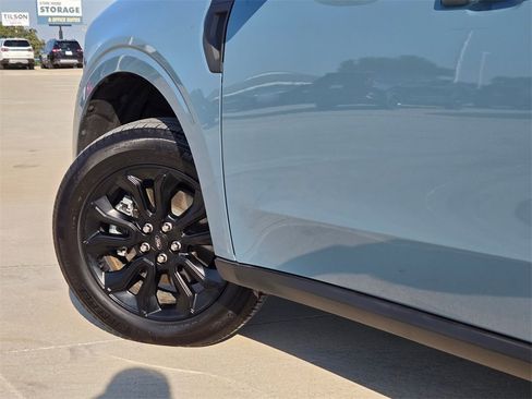 Used 2023 Ford Maverick Lariat w/ Lariat Luxury Package image 30