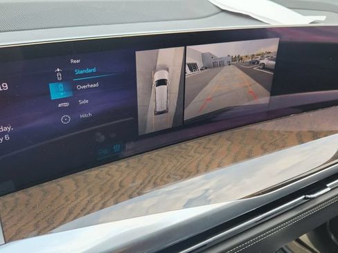 New 2026 Cadillac Escalade Platinum Sport AWD/4WD image 15