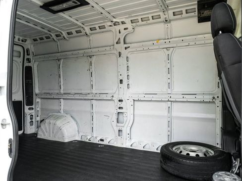 Used 2023 RAM ProMaster 2500 FWD image 34