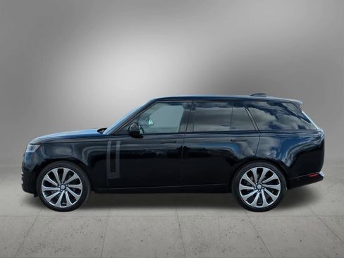 Certified 2023 Land Rover Range Rover Autobiography image 3