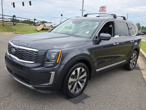 Used 2020 Kia Telluride S FWD image 3