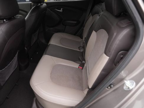 Used 2012 Hyundai Tucson GLS image 12