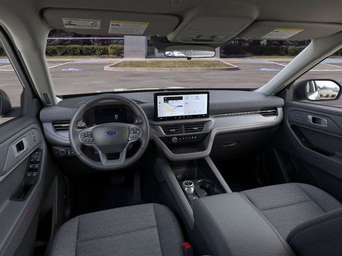 New 2026 Ford Explorer Active RWD image 9