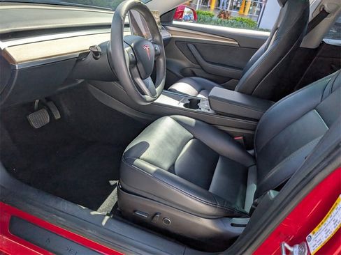 Used 2022 Tesla Model 3 image 11