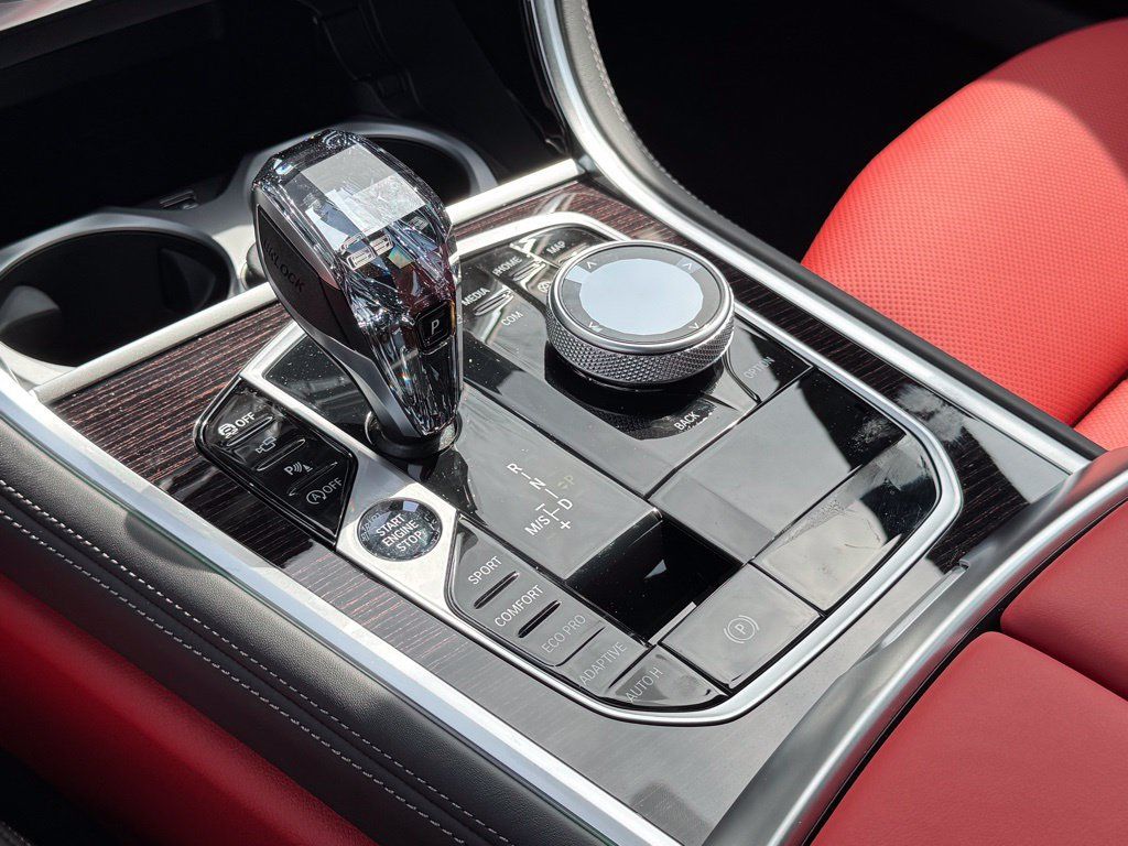 Used 2026 BMW 840i xDrive AWD/4WD image 10