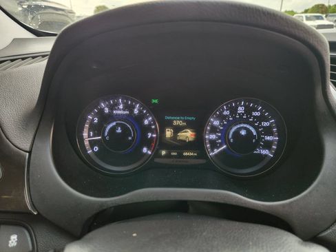 Used 2014 Hyundai Azera Limited w/ Option Group 02 FWD image 16