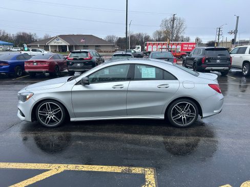 Used 2018 Mercedes-Benz CLA 250 4MATIC w/ AMG Line Exterior image 3