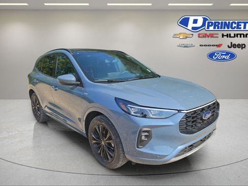 Used 2024 Ford Escape ST-Line Elite w/ Premium Technology Package AWD/4WD image 1