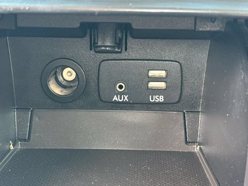 Used 2015 Subaru Legacy 2.5i Limited AWD/4WD image 24