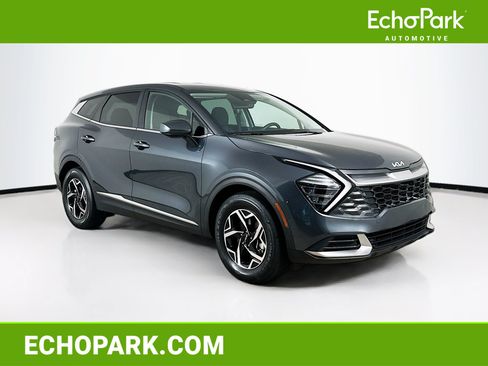Used 2025 Kia Sportage LX FWD image 1