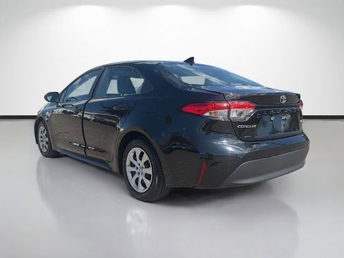 Used 2024 Toyota Corolla LE image 5