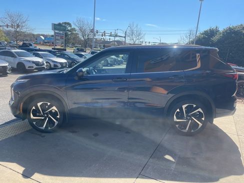 Used 2023 Mitsubishi Outlander SEL image 7