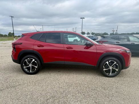 New 2026 Chevrolet Trax RS image 5