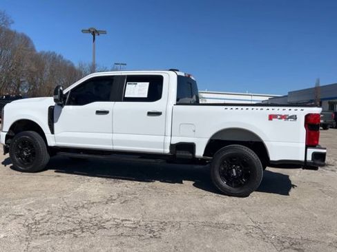 Used 2023 Ford F250 XL w/ STX Appearance Package image 6