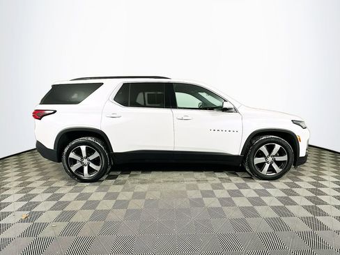 Used 2023 Chevrolet Traverse LT w/ LT Premium Package image 11