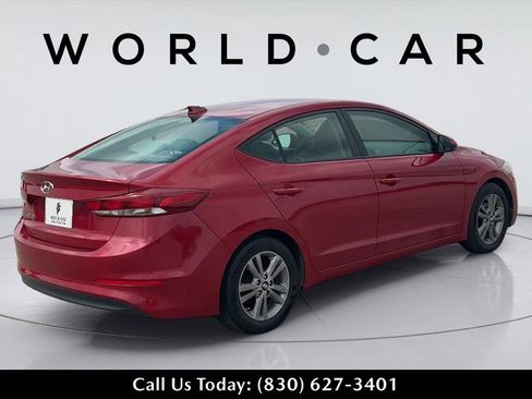 Used 2017 Hyundai Elantra SE FWD image 7