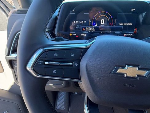 New 2026 Chevrolet Suburban LT image 19