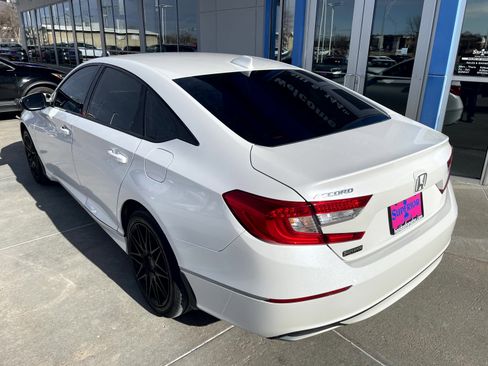 Used 2020 Honda Accord EX image 2