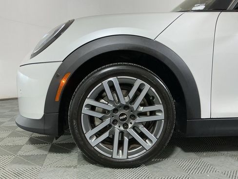 Certified 2025 MINI Cooper S image 8